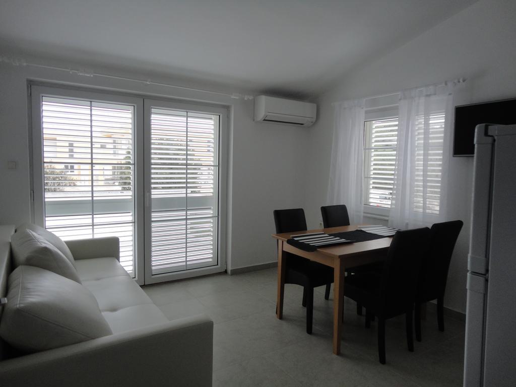 Mirakul Apartments فير المظهر الخارجي الصورة