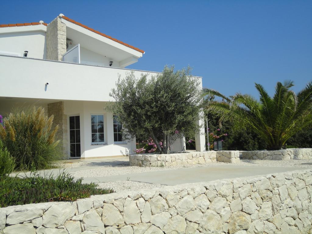 Mirakul Apartments فير المظهر الخارجي الصورة