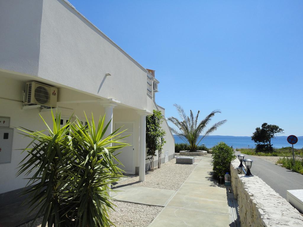Mirakul Apartments فير المظهر الخارجي الصورة